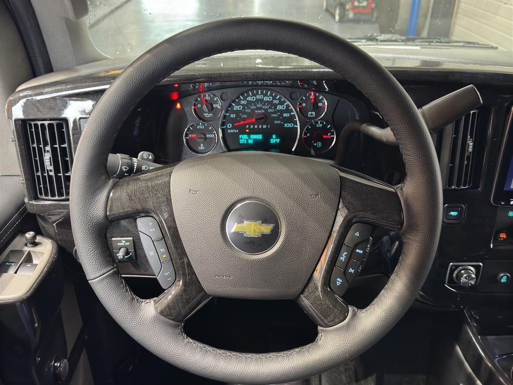 2025 Chevrolet Express Cargo 2500 WT