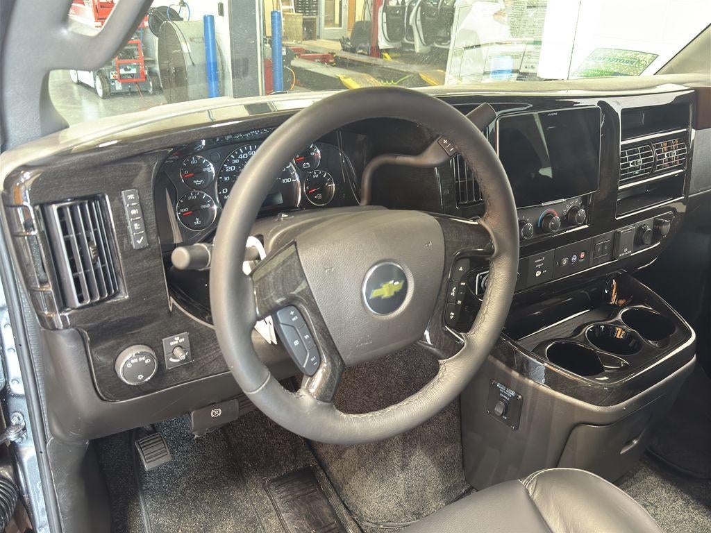 2025 Chevrolet Express Cargo 2500 WT