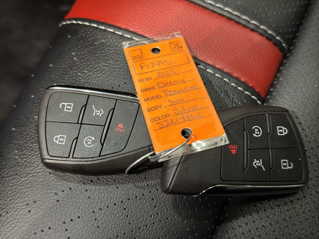 2025 Chevrolet Traverse RS