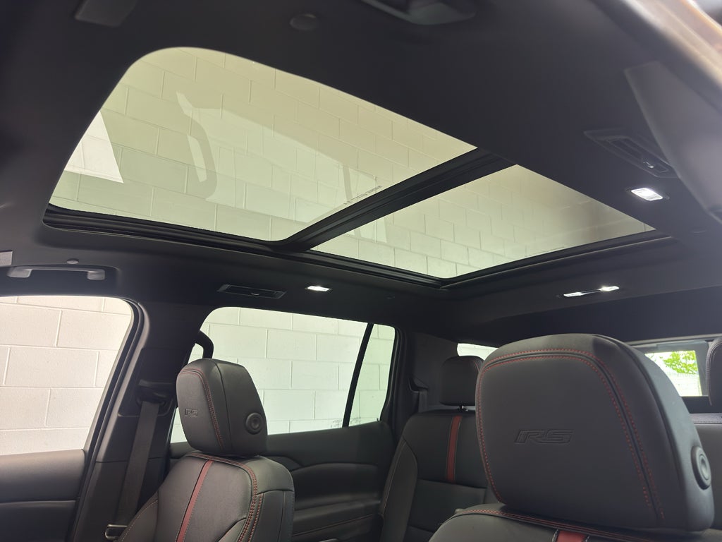 2025 Chevrolet Traverse RS