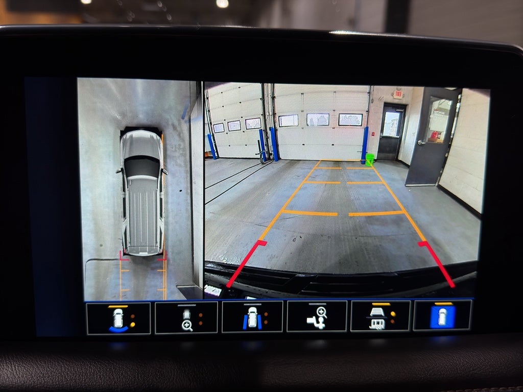 2023 Chevrolet Suburban High Country