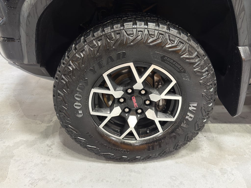 2024 GMC Canyon AT4X