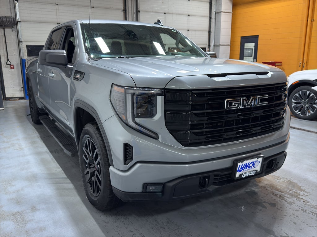2025 GMC Sierra 1500 Elevation