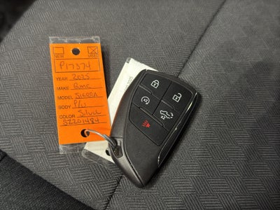 2025 GMC Sierra 1500 Elevation