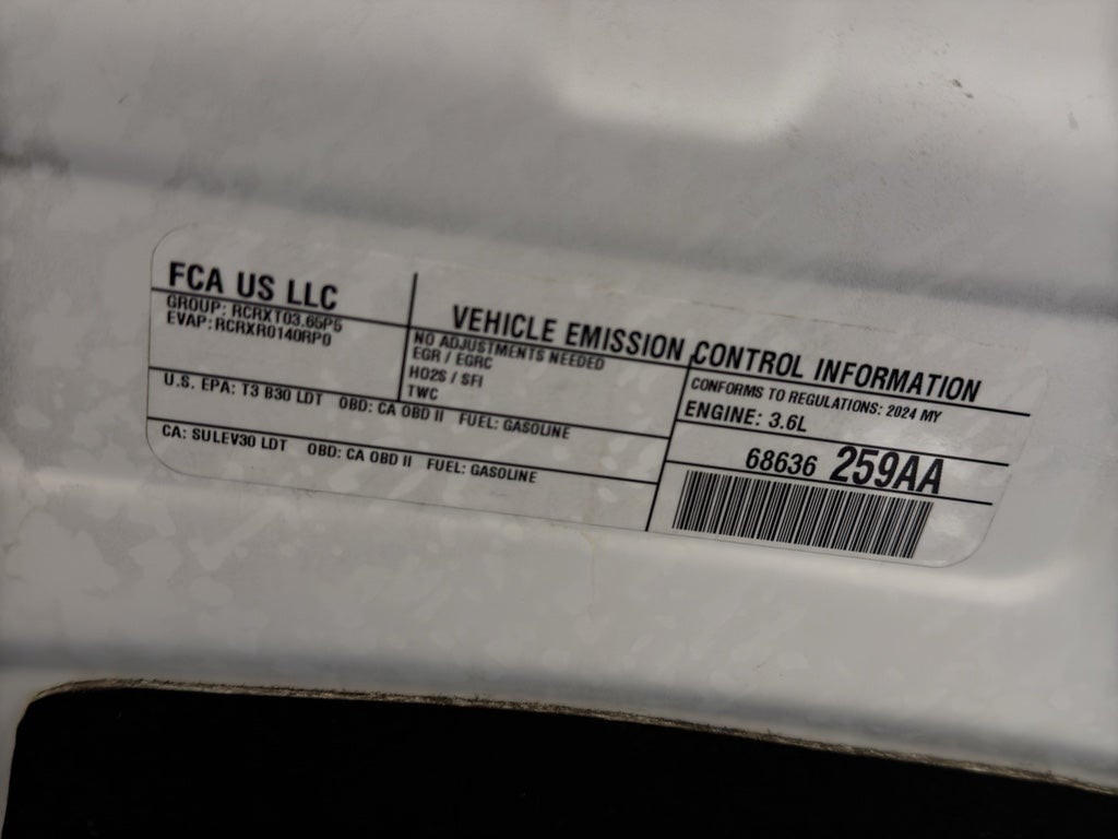 2024 Chrysler Voyager LX