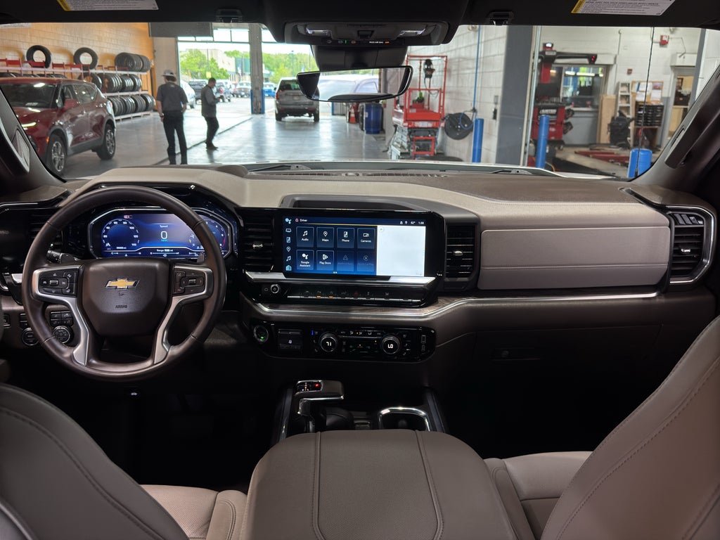 2025 Chevrolet Silverado 1500 LTZ