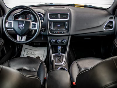 2011 Dodge Avenger Lux