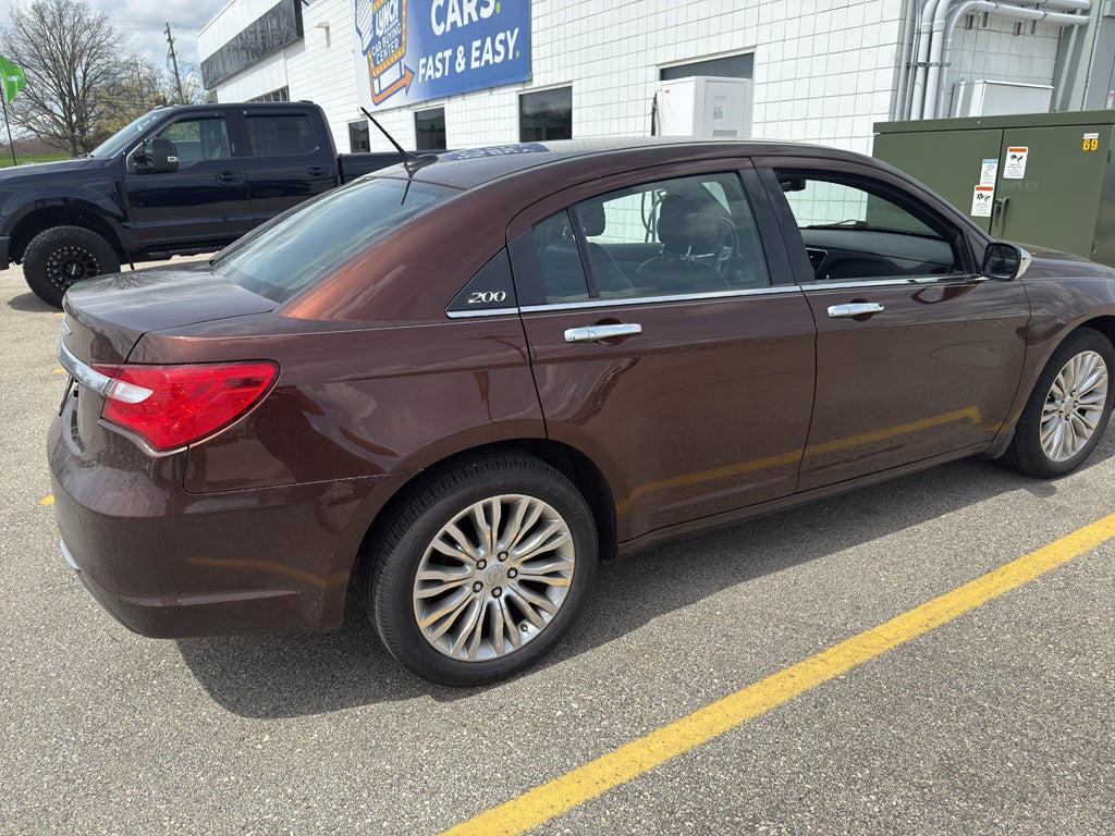 2012 Chrysler 200 Limited