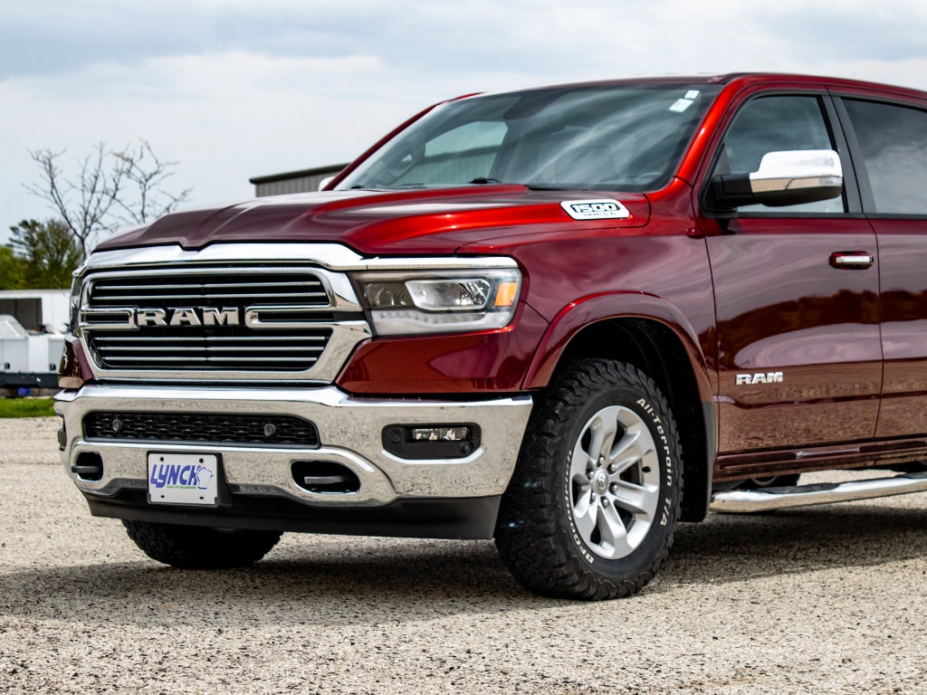 2019 RAM 1500 Laramie Crew Cab 4x4 5'7" Box