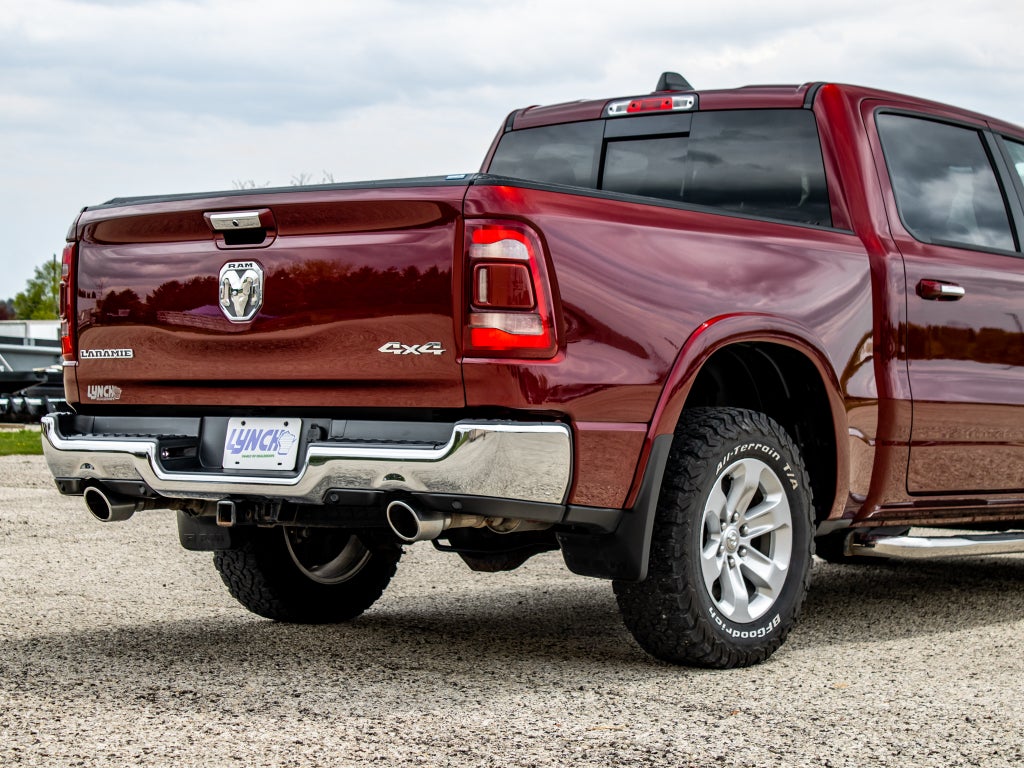 2019 RAM 1500 Laramie Crew Cab 4x4 5'7" Box