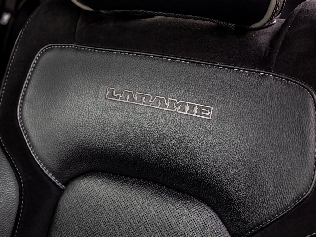 2021 RAM 1500 Laramie Crew Cab 4x4 5'7" Box