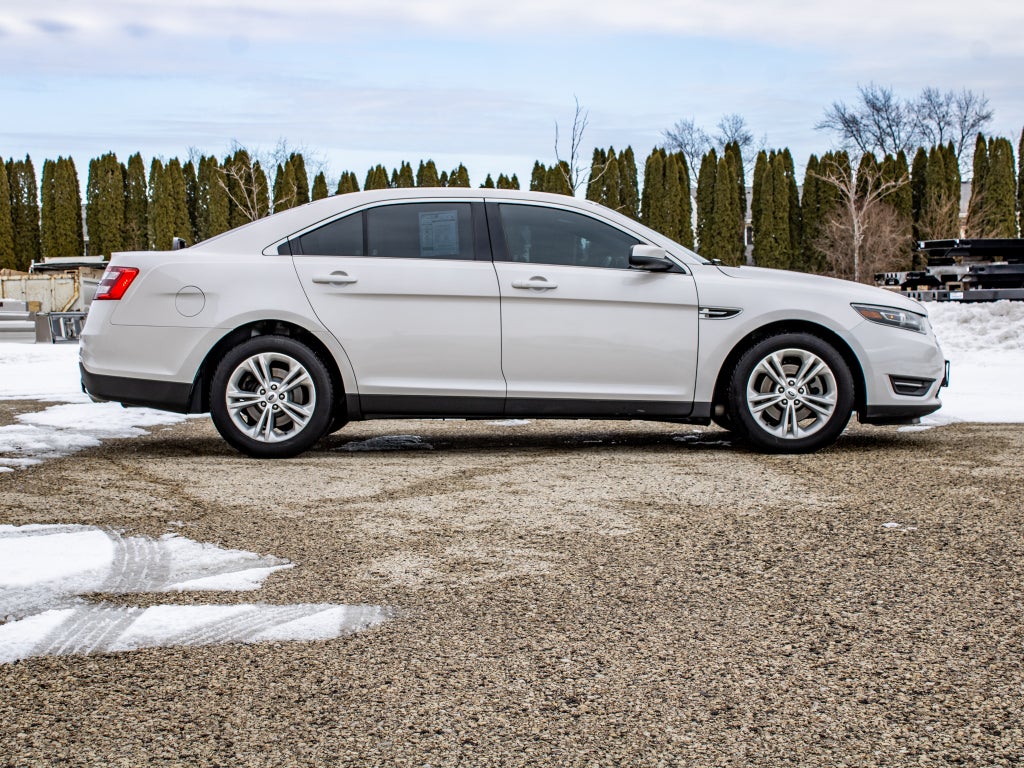 2016 Ford Taurus SEL