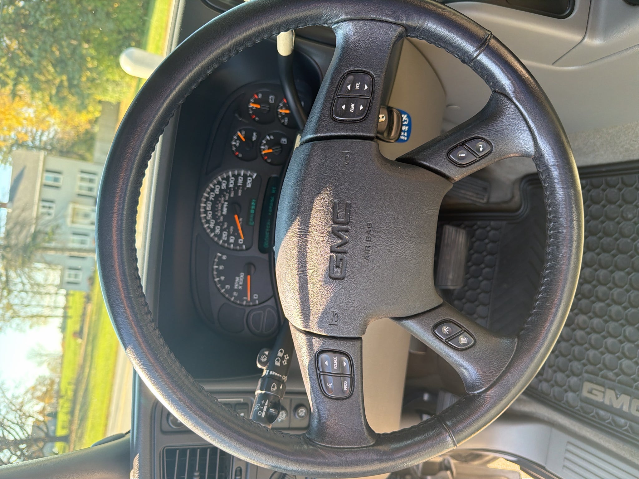 2005 GMC Yukon SLT