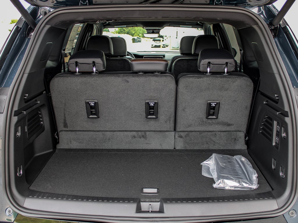 2027 GMC Acadia Denali Ultimate