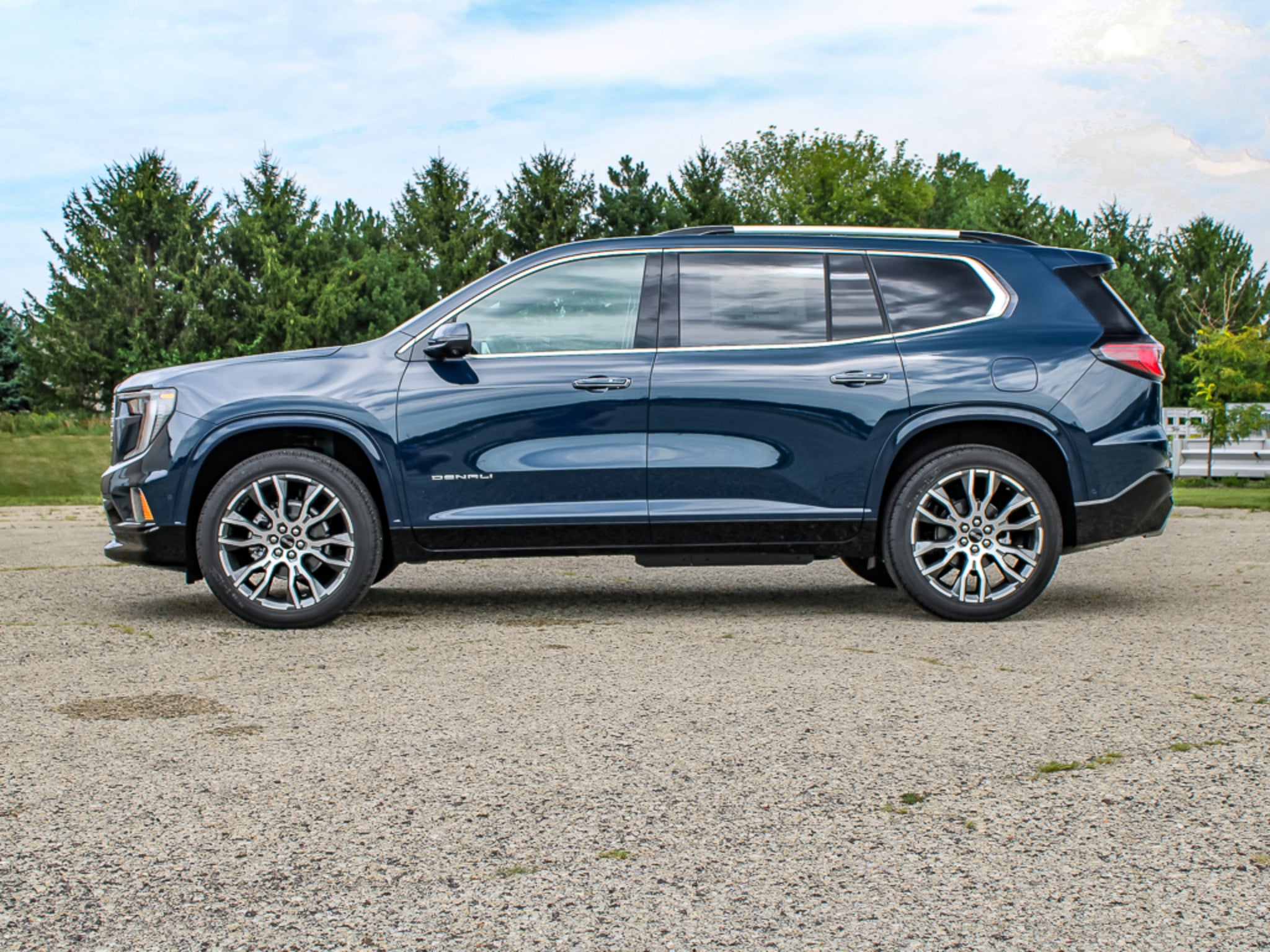 2027 GMC Acadia Denali Ultimate
