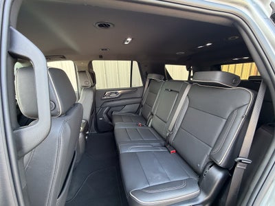 2025 GMC Yukon Elevation