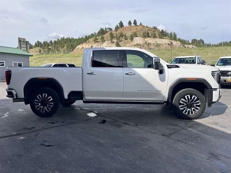 2025 GMC Sierra 3500 HD Denali Ultimate