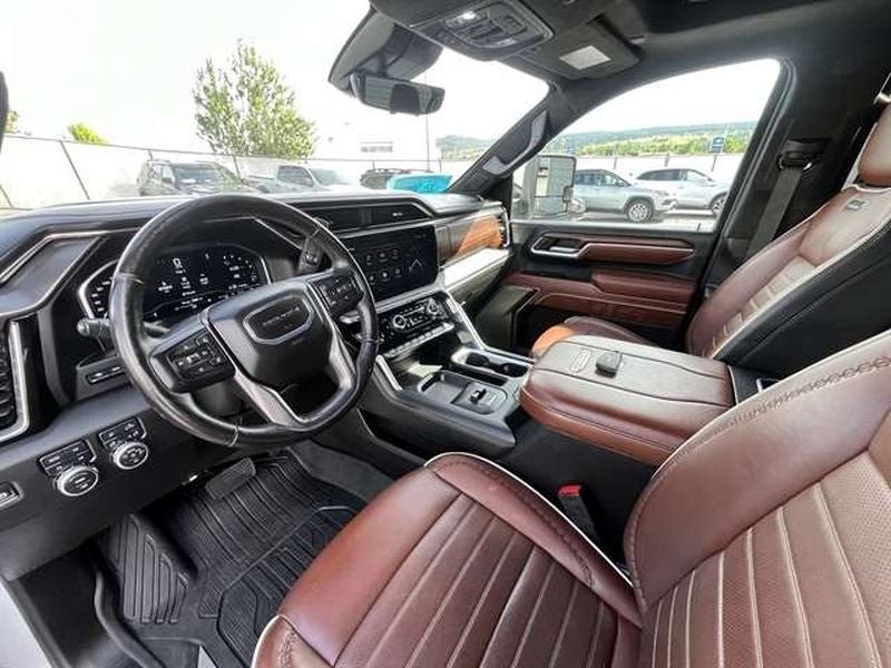 2025 GMC Sierra 3500 HD Denali Ultimate