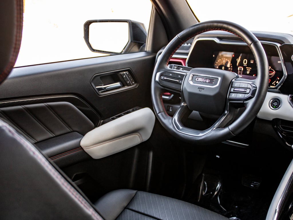 2023 GMC Canyon AT4X