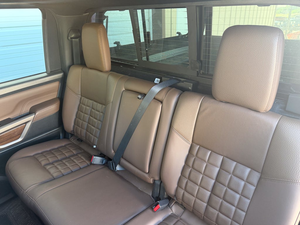 2023 Nissan TITAN Crew Cab Platinum Reserve 4x4