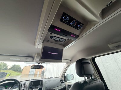 2012 Chrysler Town & Country Touring-L