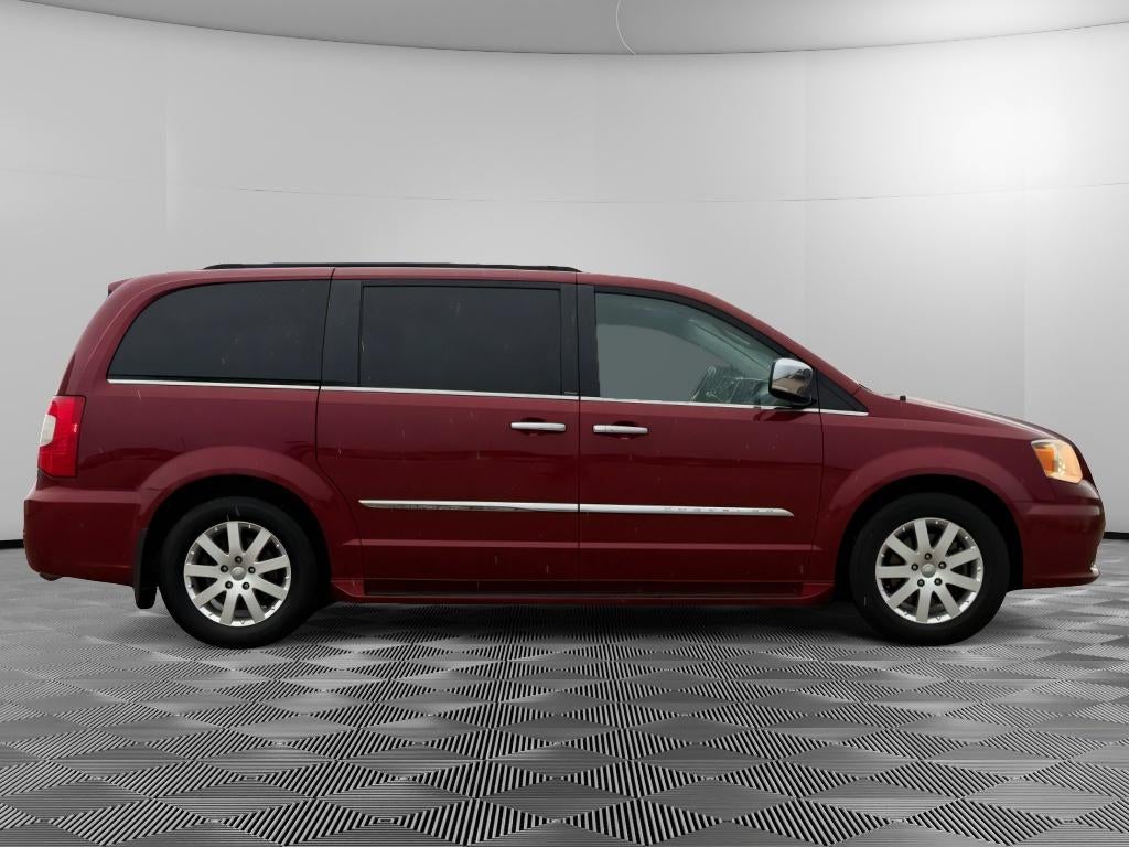 2012 Chrysler Town & Country Touring-L