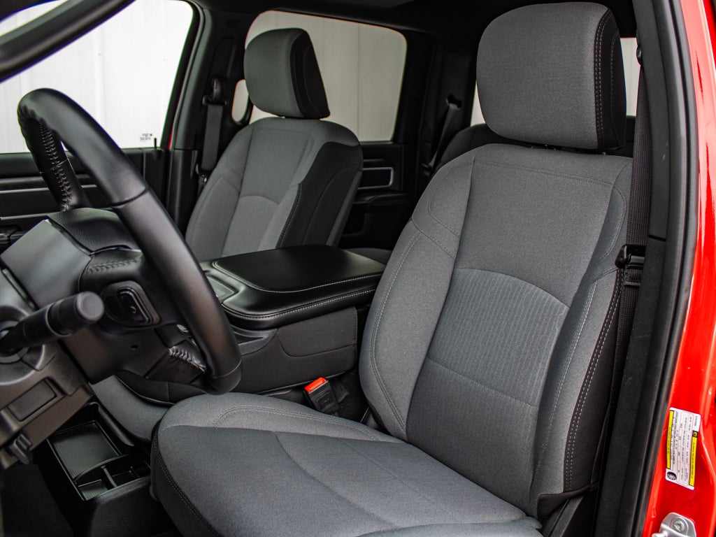 2024 RAM 2500 Big Horn Crew Cab 4x4 6'4" Box