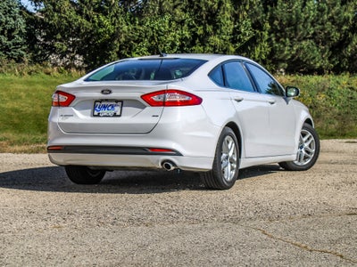 2016 Ford Fusion SE