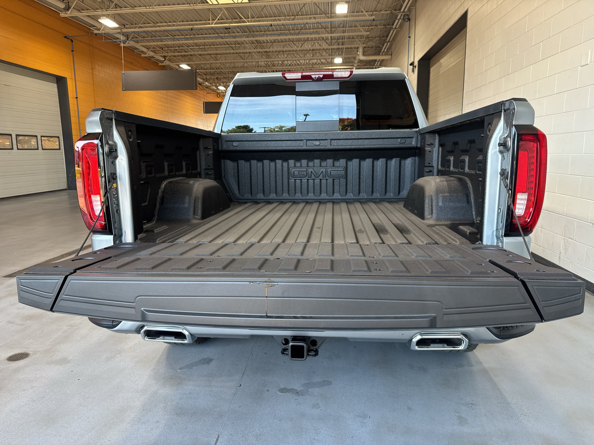 2026 GMC Sierra 1500 AT4 - Photo 23