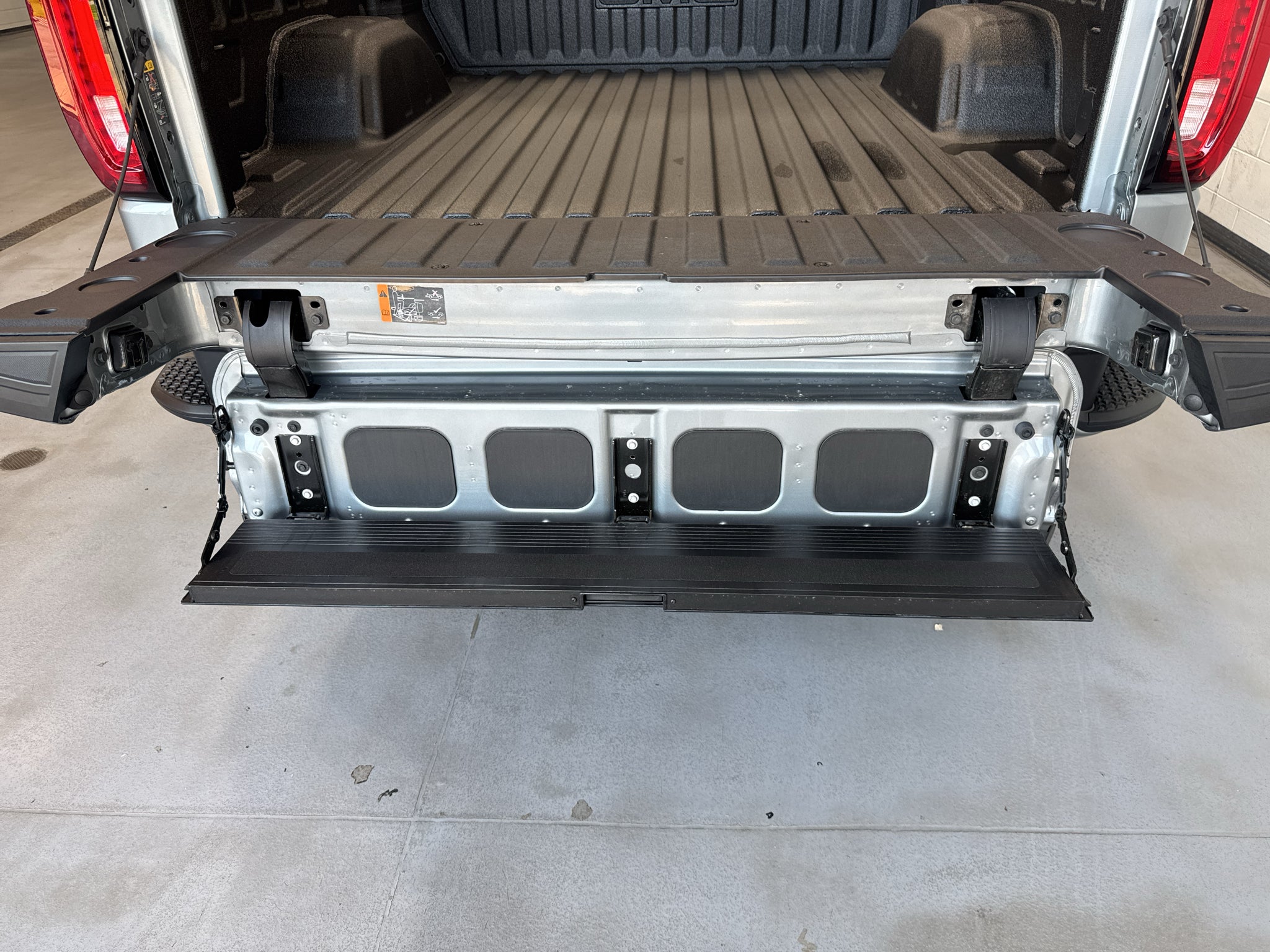 2026 GMC Sierra 1500 AT4 - Photo 24