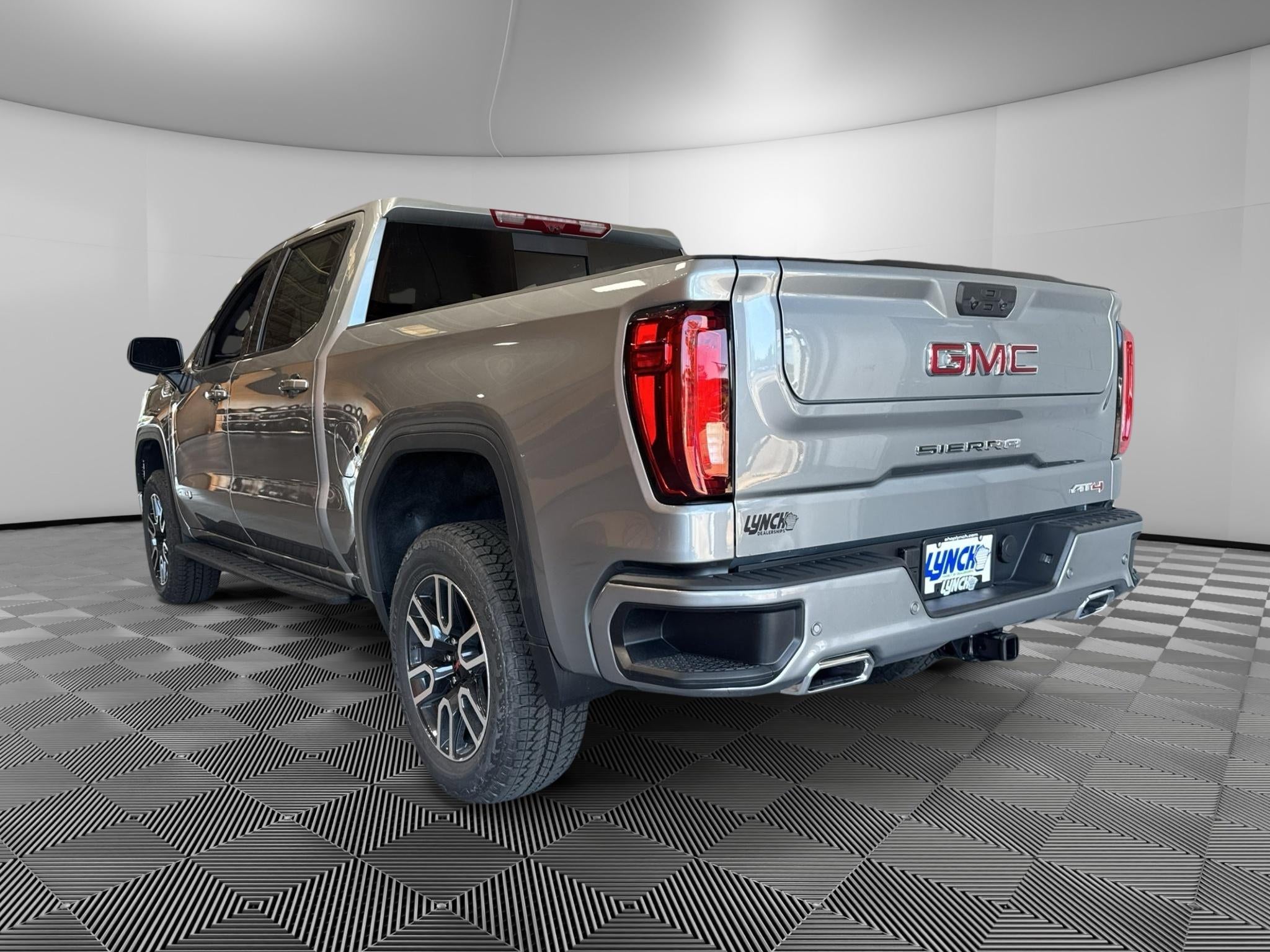 2026 GMC Sierra 1500 AT4 - Photo 3