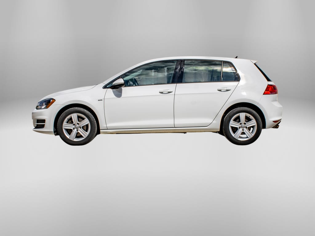 2017 Volkswagen Golf TSI Wolfsburg Edition 4-Door