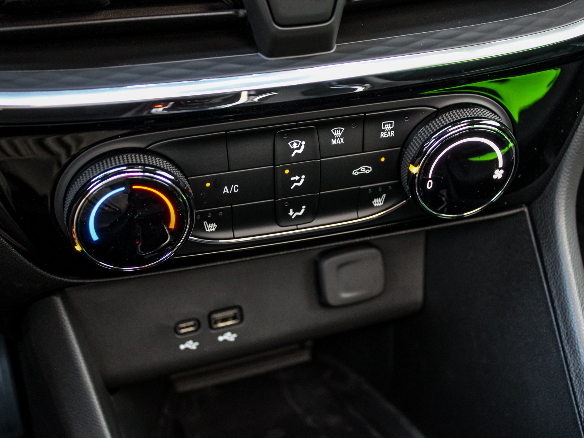 2026 Buick Encore GX Sport Touring - Photo 29