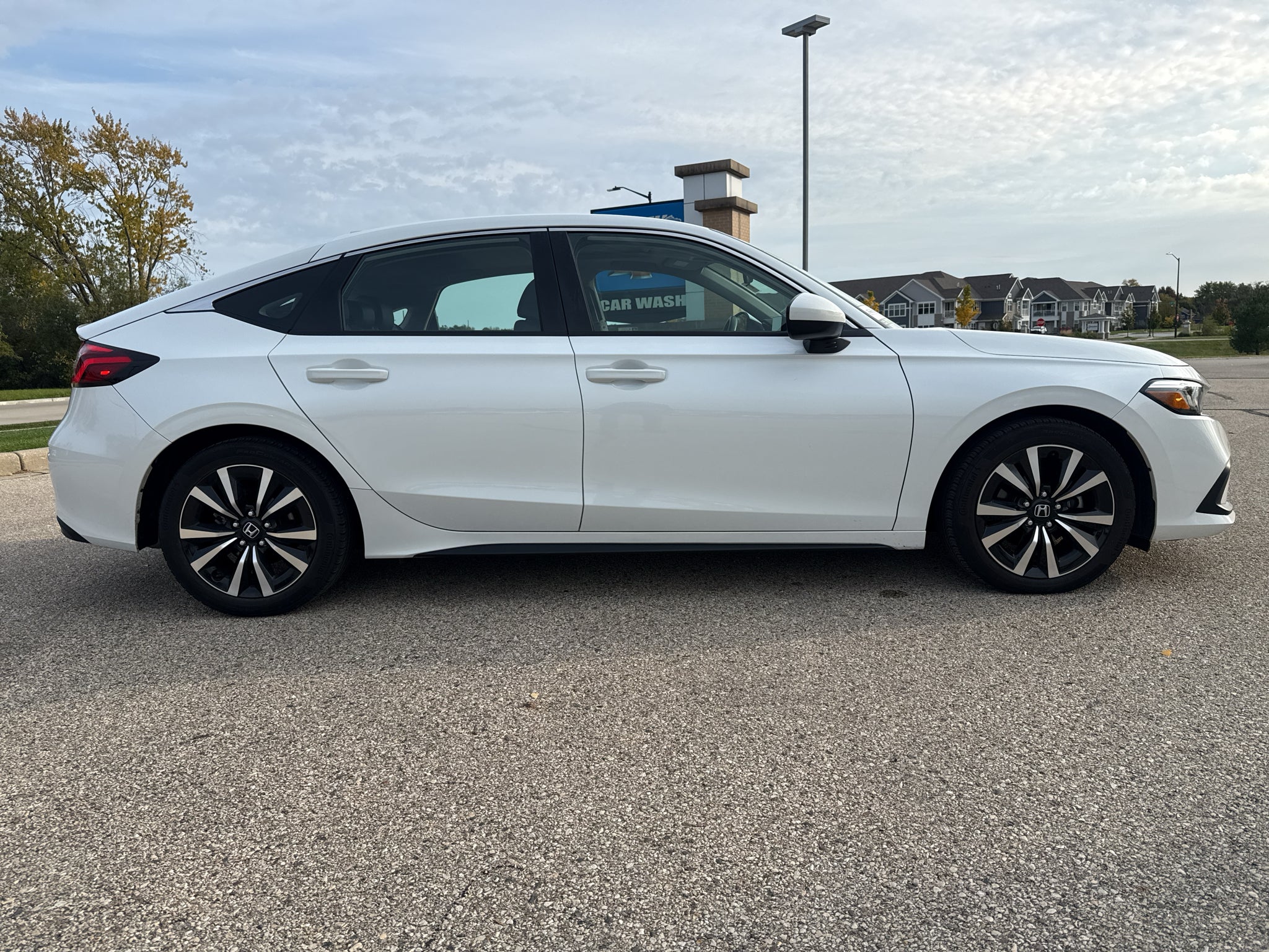 2024 Honda Civic Hatchback EX-L