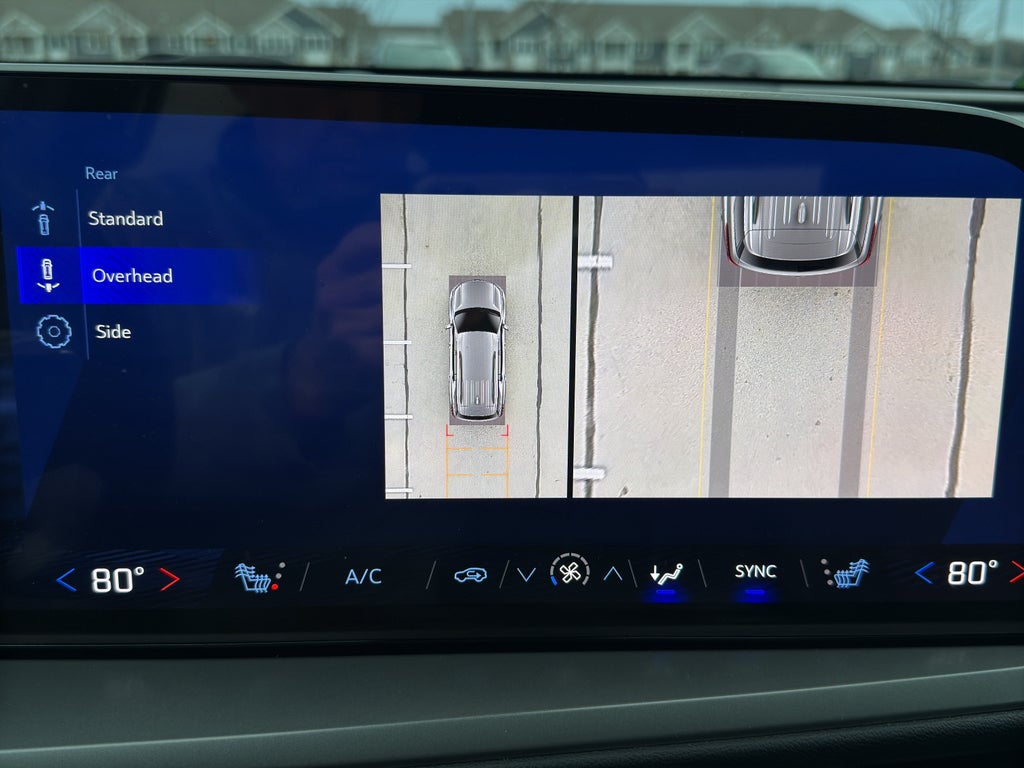 2024 Chevrolet Traverse LS