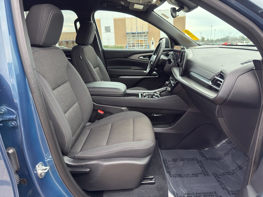 2024 Chevrolet Traverse LS