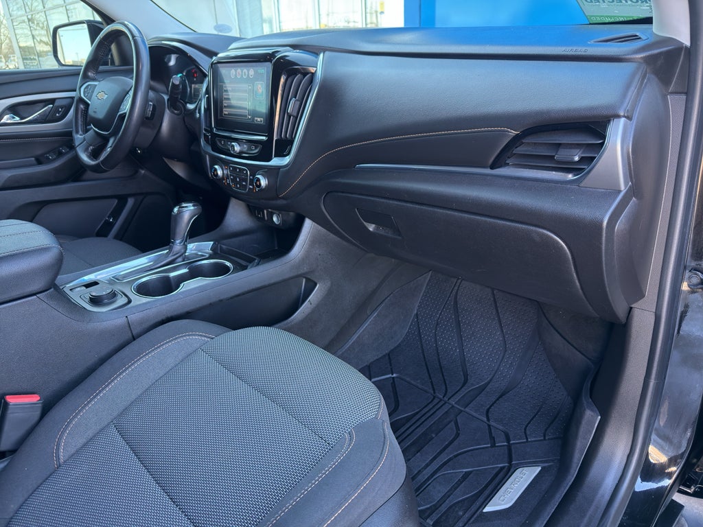 2018 Chevrolet Traverse LT Cloth