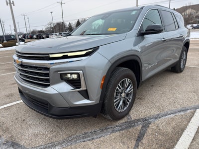 2025 Chevrolet Traverse LT