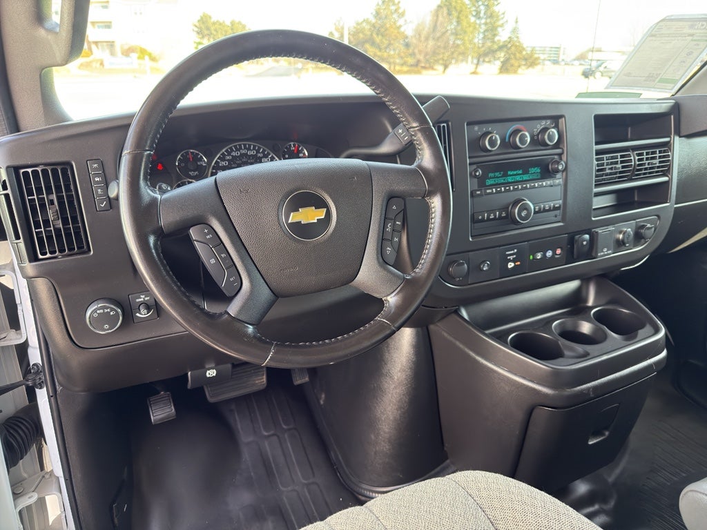 2021 Chevrolet Express Cutaway 3500 BASE