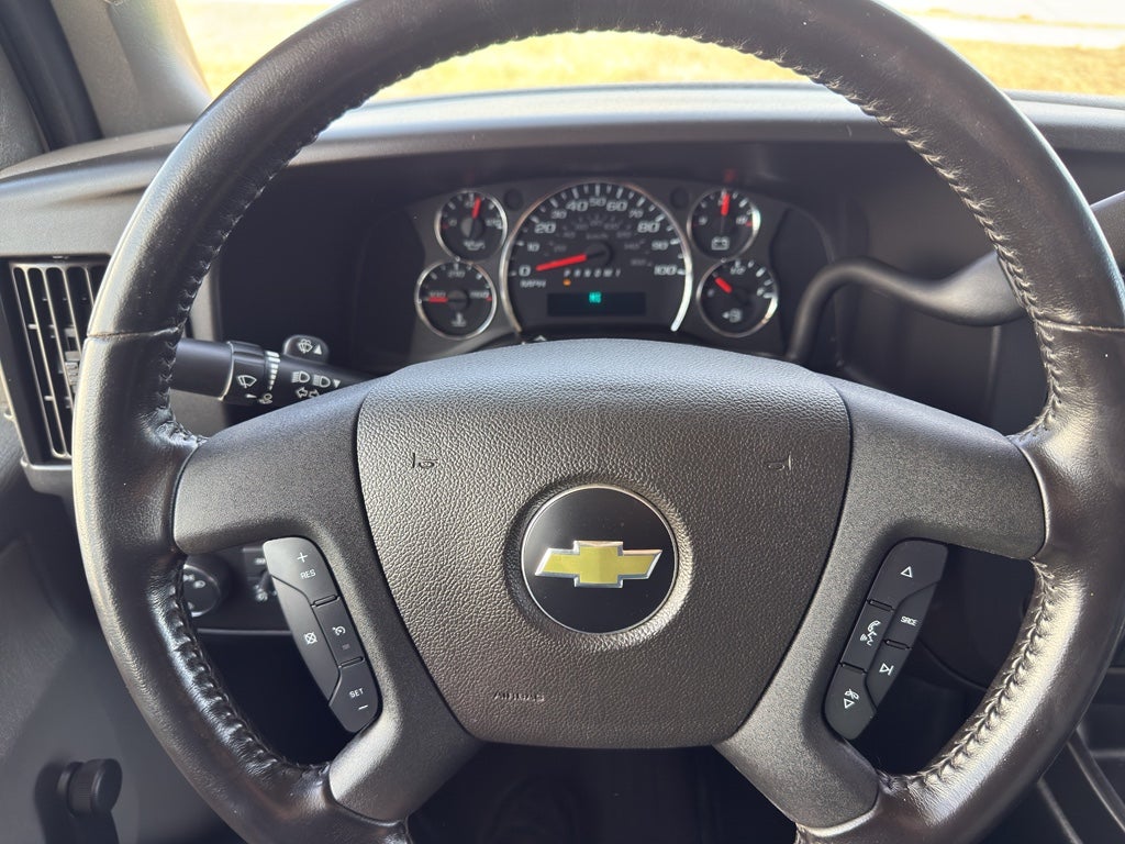 2021 Chevrolet Express Cutaway 3500 BASE