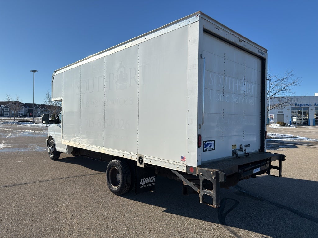 2021 Chevrolet Express Cutaway 3500 BASE