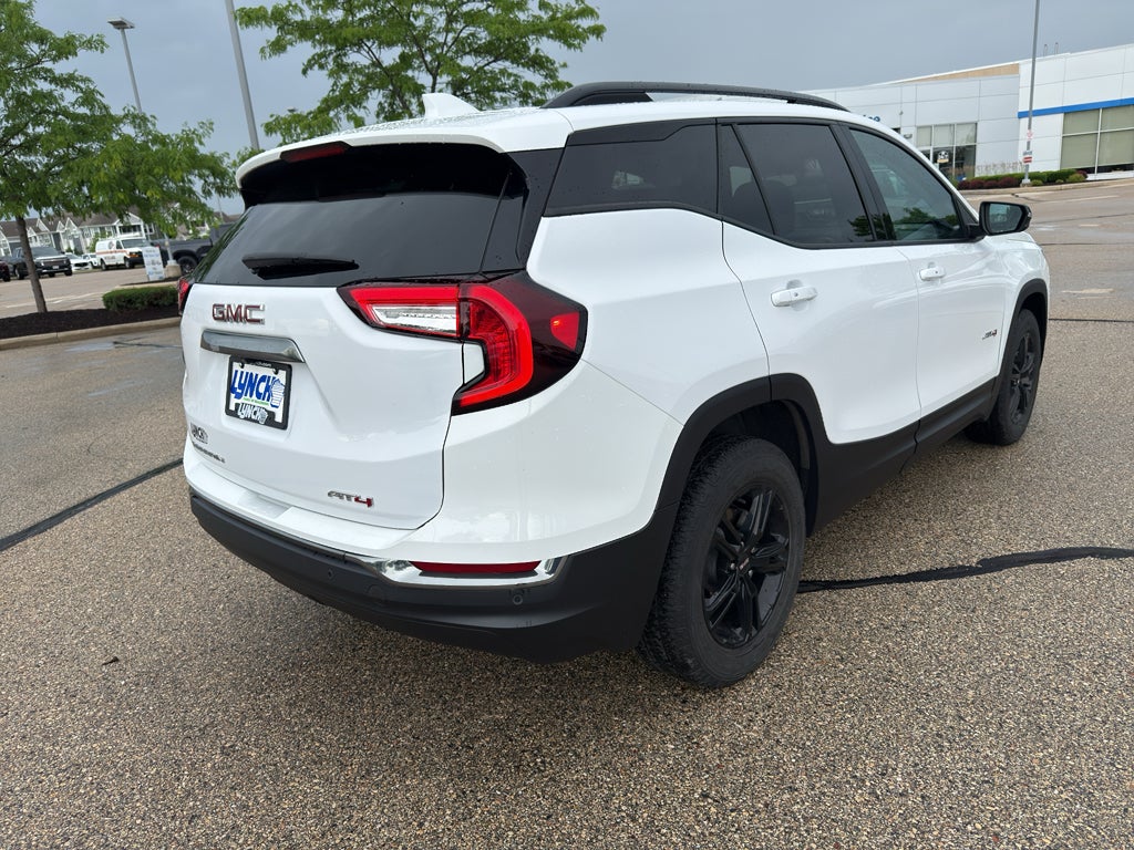 2023 GMC Terrain AT4
