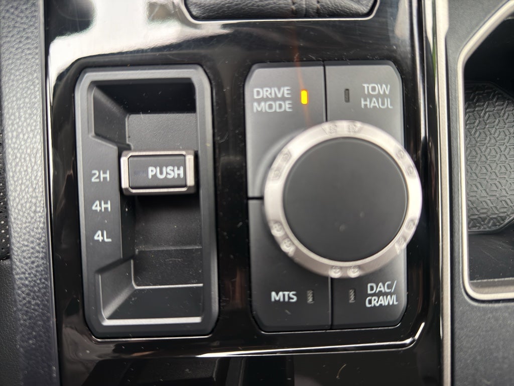 2023 Toyota Tundra 4WD SR5