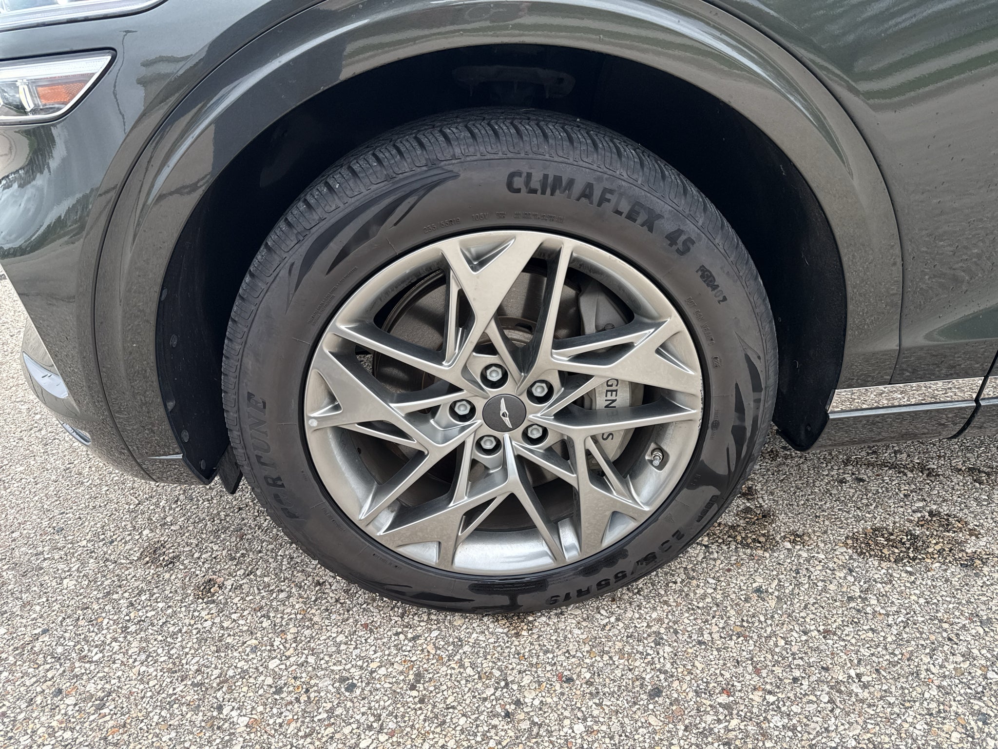 2025 Genesis GV70 2.5T