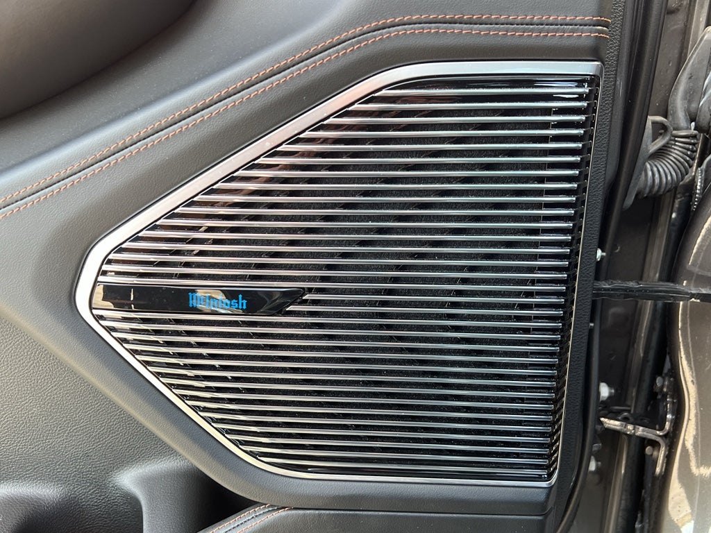 2022 Jeep Grand Cherokee Summit Reserve