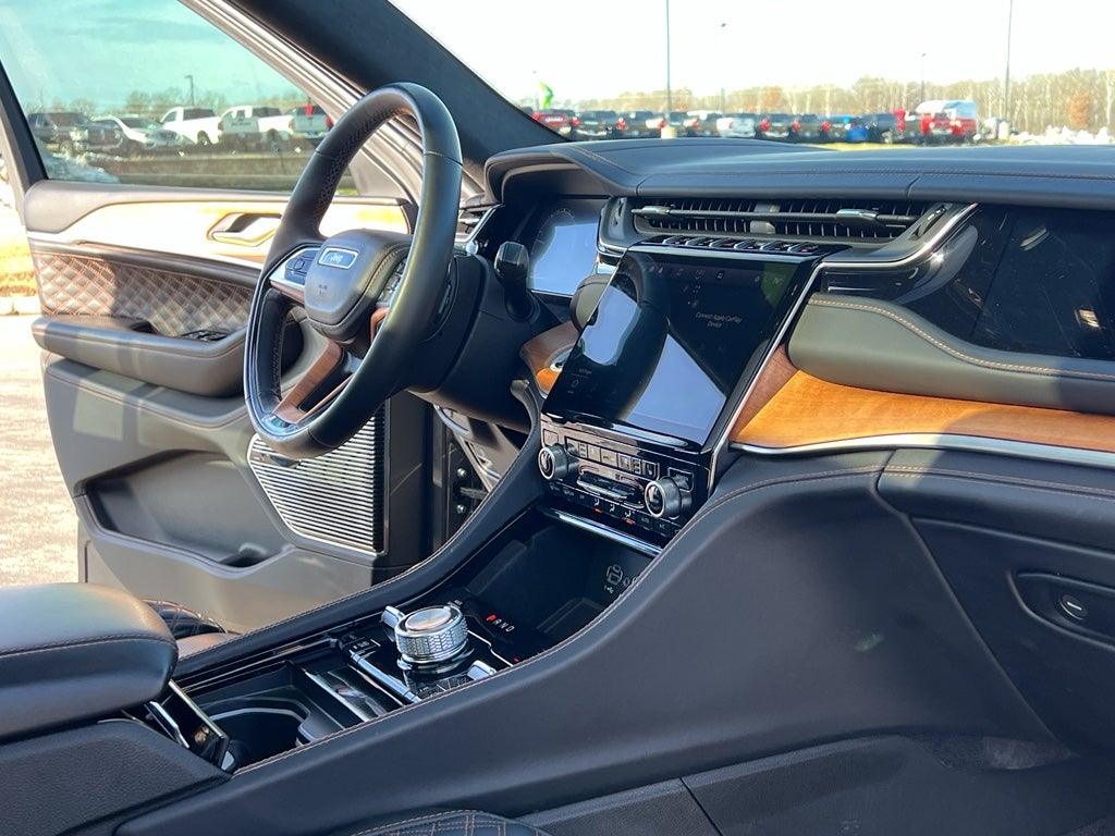 2022 Jeep Grand Cherokee Summit Reserve