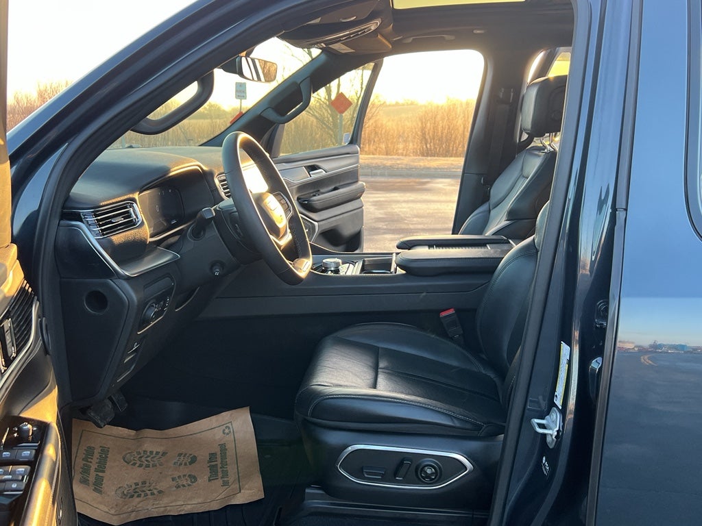 2023 Jeep Wagoneer Series II Carbide