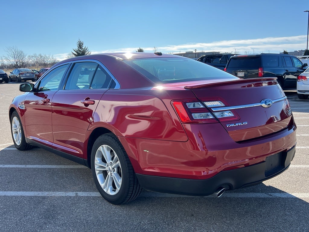 2017 Ford Taurus SEL