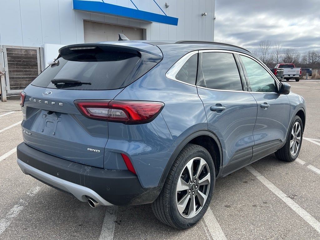2025 Ford Escape Platinum