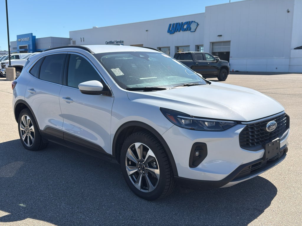 2025 Ford Escape Platinum